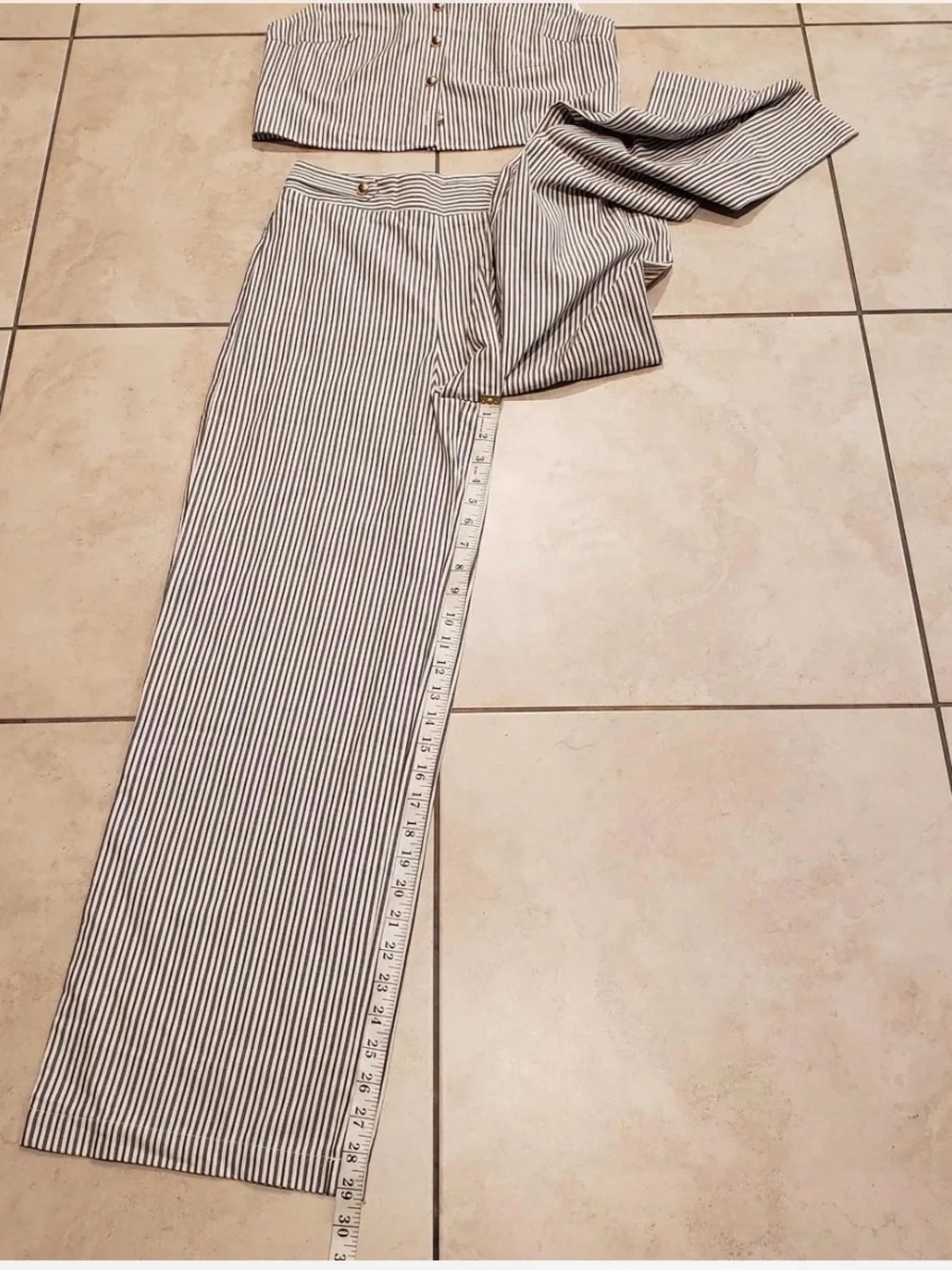 Commense Striped sleeveless top & pants set